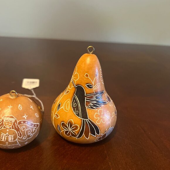 Set Of 4 Lucuma Designs Handmade Gourd Ornaments With Gingerbread & Bird Motifs - Picture 12 of 12